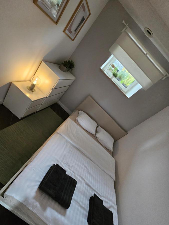 Chelosiowy Apartament Targi Kielce Jaworznia 外观 照片